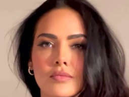 Esha Gupta flaunts her cute smile