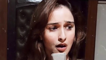 It’s an open secret now, Sadia Khateeb can sing!