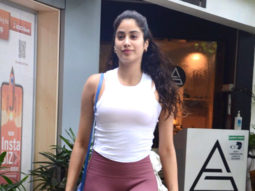 Janhvi Kapoor smiles for paps