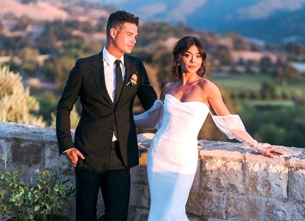 Modern Family star Sarah Hyland and Bachelor in Paradise contestant Wells Adams tie the knot in California with Modern Family co-stars Sofia Vergara & others in attendance