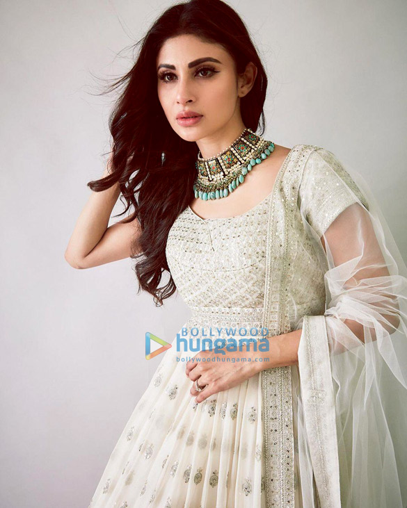 mouni roy 7 14