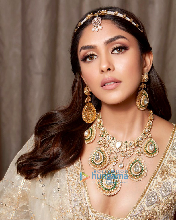 mrunal thakur 1 80