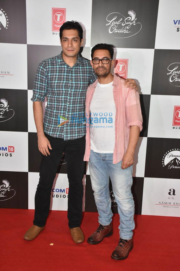 photos aamir khan kiran rao kareena kapoor khan saif ali khan and others attend red carpet premiere of laal singh chaddha 009 2