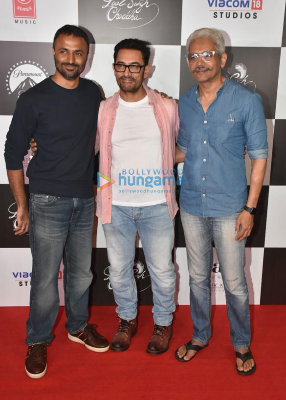 photos aamir khan kiran rao kareena kapoor khan saif ali khan and others attend red carpet premiere of laal singh chaddha 009 4