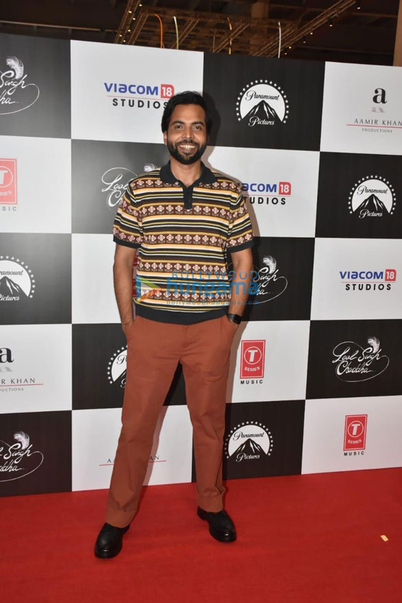 photos aamir khan kiran rao kareena kapoor khan saif ali khan and others attend red carpet premiere of laal singh chaddha 0099 1