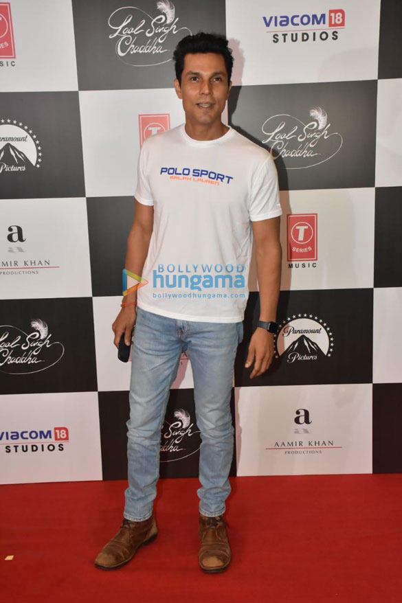 photos aamir khan kiran rao kareena kapoor khan saif ali khan and others attend red carpet premiere of laal singh chaddha 1198 1