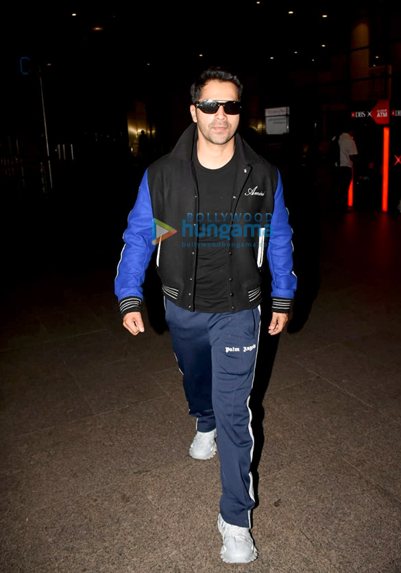 Photos Akshay Kumar Sidharth Malhotra Kiara Advani And Others Snapped At The Airport 6 6684