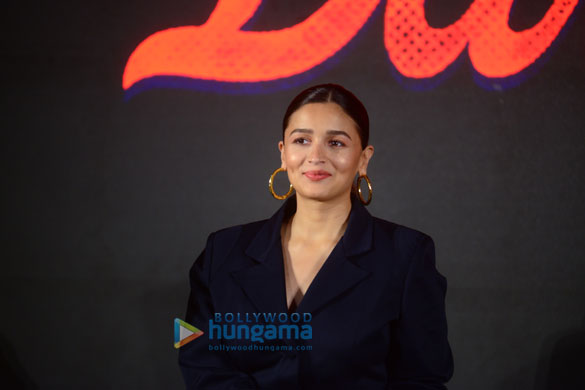 photos alia bhatt shefali shah vijay varma and others attend the song launch of darlings 4