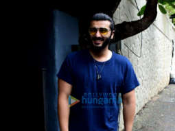 Photos: Arjun Kapoor spotted at a salon in Khar
