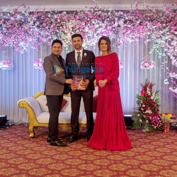 photos celebs attend the wedding reception of payal rohatgi and sangram singh 6 3
