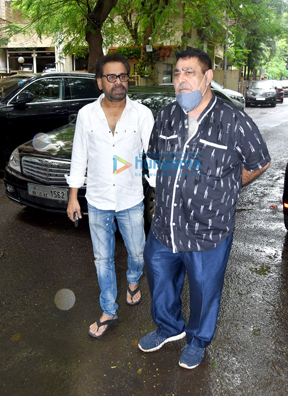 photos firoz nadiadwalas father a g nadiadwalas funeral 7