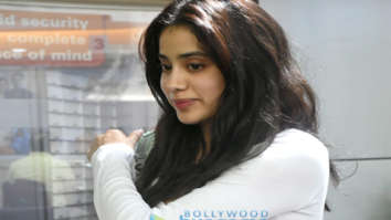 Photos: Janhvi Kapoor snapped in Bandra