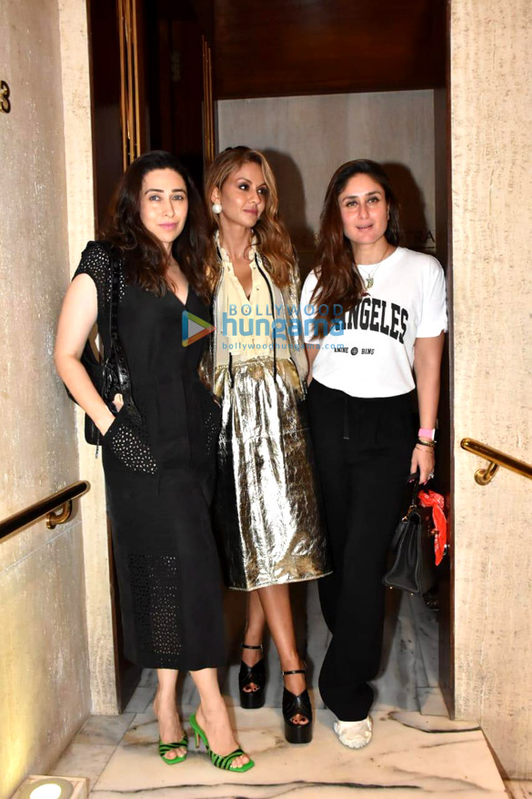 photos kareena kapoor khan karisma kapoor karan johar and natasha poonawalla snapped at manish malhotras house in bandra 5
