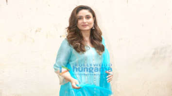 Photos: Kareena Kapoor Khan promoting Laal Singh Chaddha at Mehboob Studios, Bandra