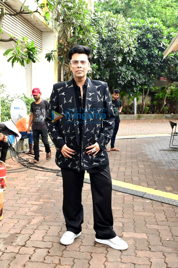 photos madhuri dixit karan johar nora fatehi maniesh paul and contestants snapped on the sets of jhalak dikhhla jaa 10
