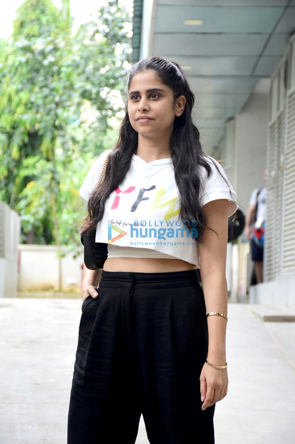 photos sai tamhankar and jasmin bhasin snapped in bandra 1