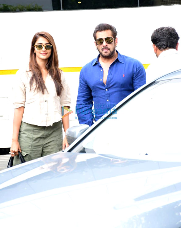 Photos: Salman Khan and Pooja Hegde snapped at Kalina Airport Photos: Salman Khan and Pooja Hegde snapped at Kalina Airport