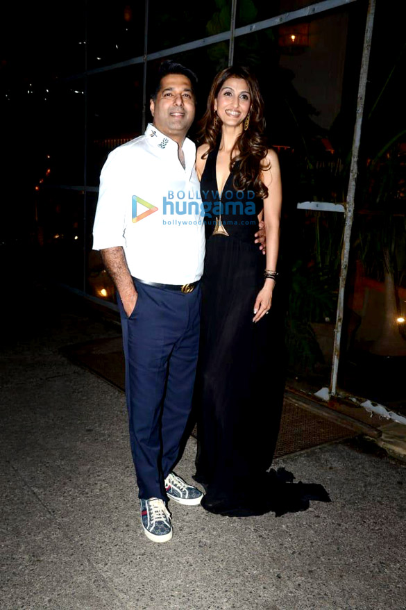 photos shahid kapoor riteish deshmukh and other celebs snapped at rohit aggarwals birthday bash 7