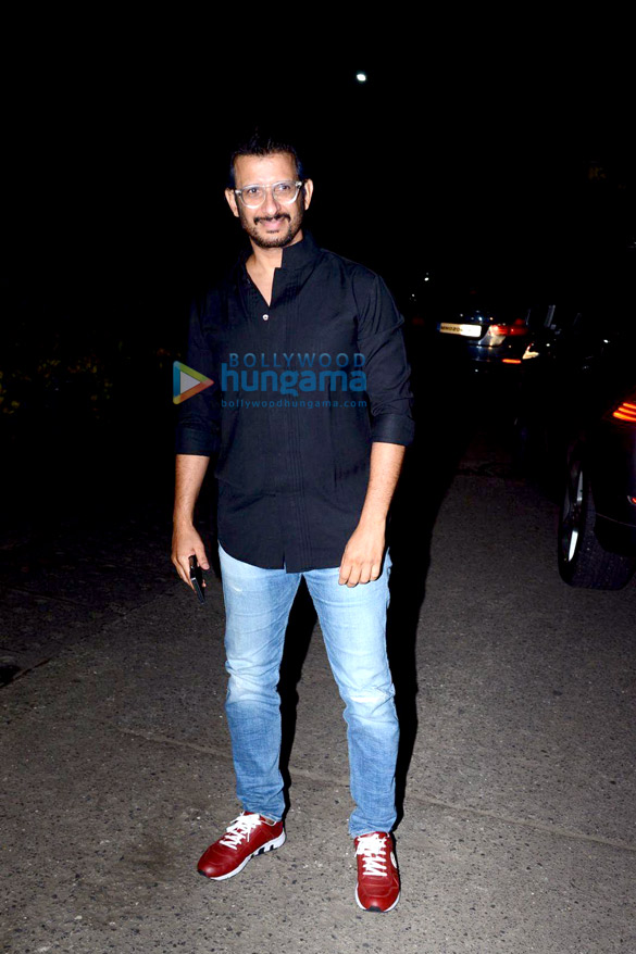 photos shahid kapoor riteish deshmukh and other celebs snapped at rohit aggarwals birthday bash 9