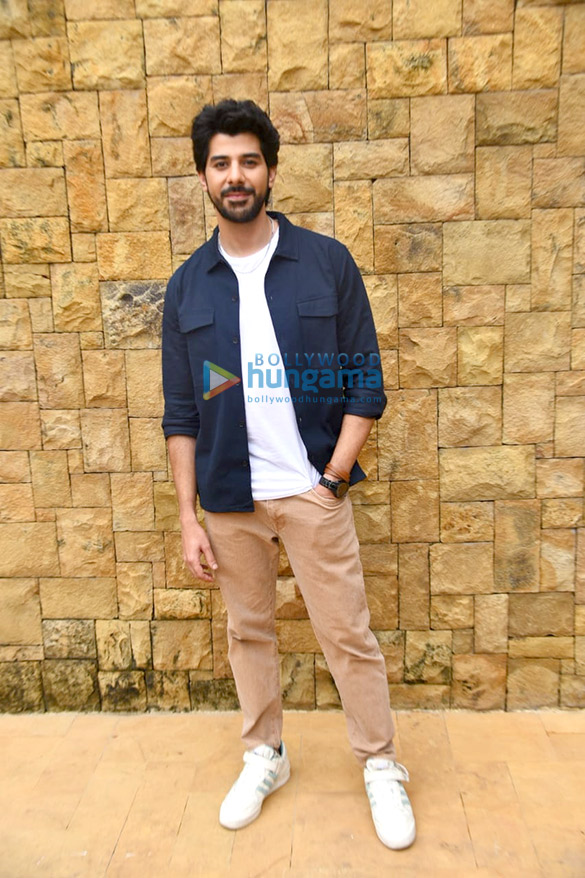 photos taapsee pannu and pavail gulati snapped promoting their film do baaraa 3