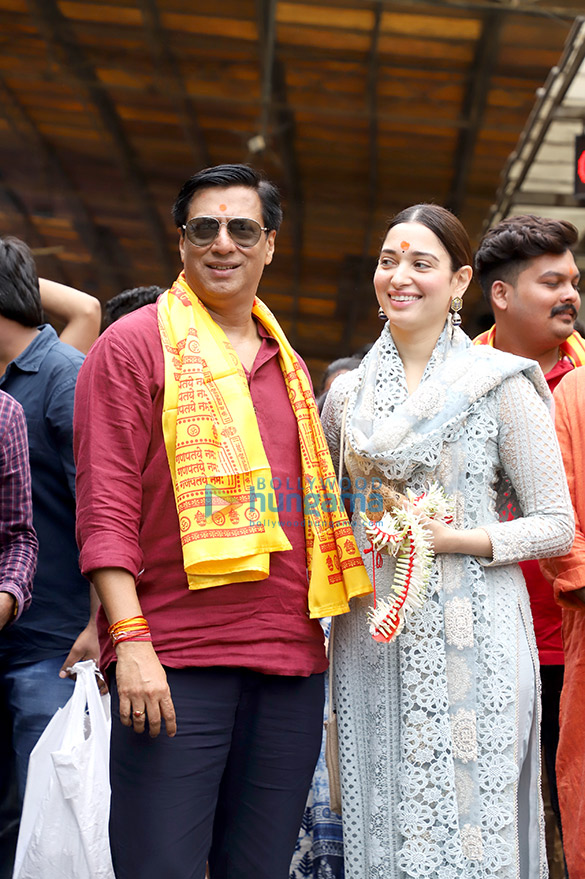 Photos: Tamannaah Bhatia and Madhur Bhandarkar snapped at Siddhivinayak  Temple In Mumbai | Parties & Events - Bollywood Hungama