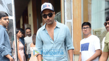 Photos: Vicky Kaushal snapped at Bastian in Bandra