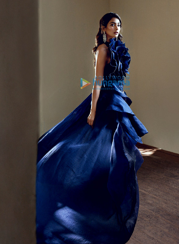 pooja hegde 55