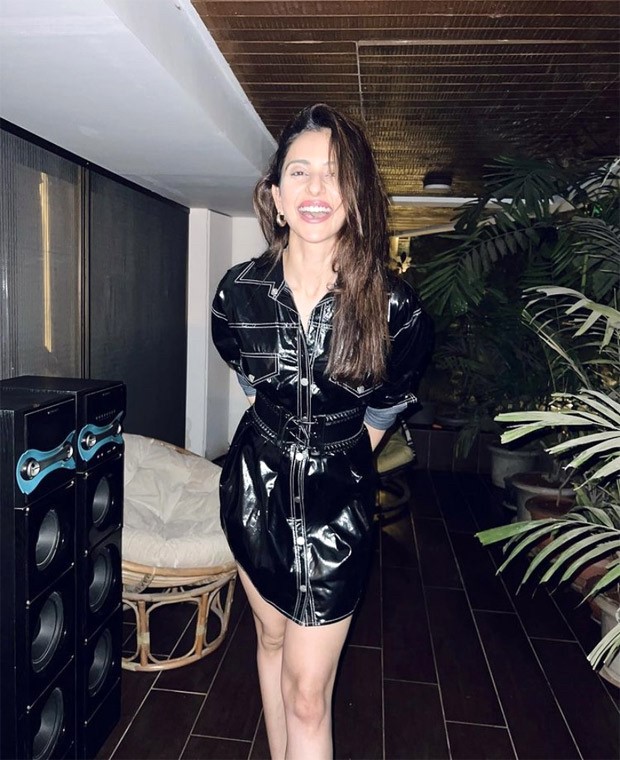 Rakulpreet Singh is “VIBing with the teeny girl in her” in black latex dress worth Rs. 11k
