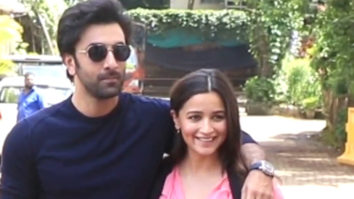 Ranbir Kapoor poses with wife Alia Bhatt and they look adorable!