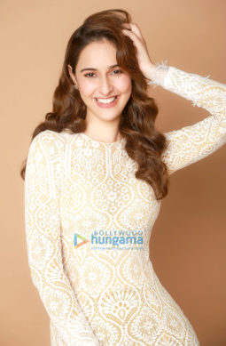 Celebrity Photos of Sadia Khateeb