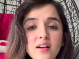 Shirley Setia graces fans with her melodious voice