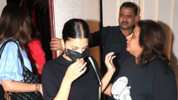 Suhana Khan spotted with Anaita Shroff and Agastya