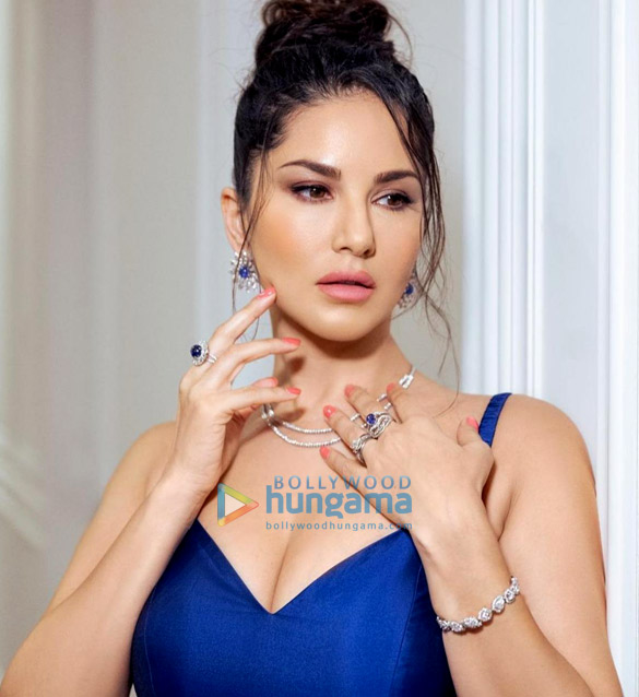 sunny leone 3 27