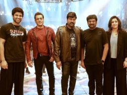 Liger: Vijay Deverakonda shares photo with Chiranjeevi and Salman Khan; says their blessings ‘mean a lot’ Liger: Vijay Deverakonda shares photo with Chiranjeevi and Salman Khan; says their blessings ‘mean a lot’