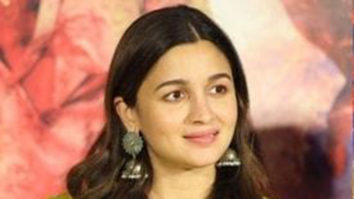 A small glimpse of Alia Bhatt as she smiles cutely