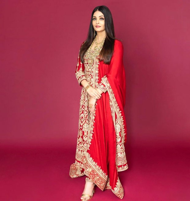 Aishwarya Rai Bachchan is epitome of royalty in red anarkali suit for Ponniyin Selvan event