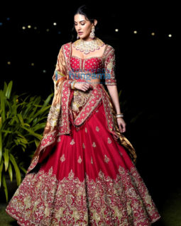 Celeb Photos Of Amyra Dastur