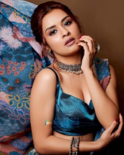 Celeb Photos Of Avneet Kaur