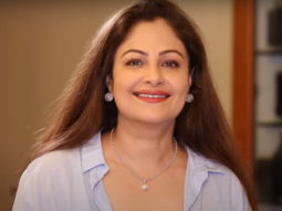 Ayesha Jhulka recalls 90s & talks about juggling various shoots in a day | Hush Hush