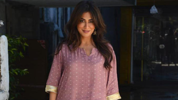 Chitrangda Singh looks adorable in pink outfit and jhumkas