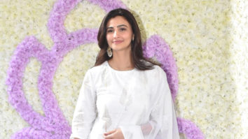 Daisy Shah looks pretty in an all-white traditional salwar