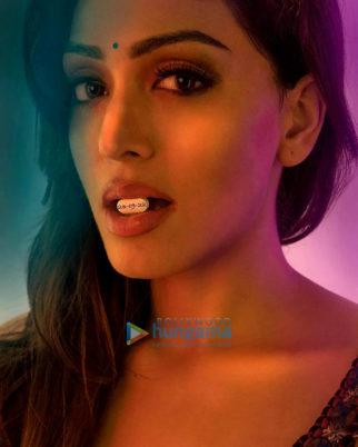 Movie Stills Of The Movie Dhokha – Round D Corner