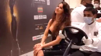 Disha Patani has a fun ride to the Filmfare awards