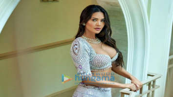 Celebrity Photos of Esha Gupta