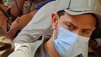 Hrithik Roshan lashes out at a fan who forcibly takes a selfie