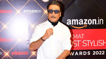 Jackie Shroff dressed up in white for Lokmat Awards