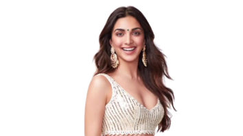 Kiara Advani twirls around in beautiful chikankari lehenga