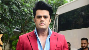 Maniesh Paul looks dapper dressed up in a suit