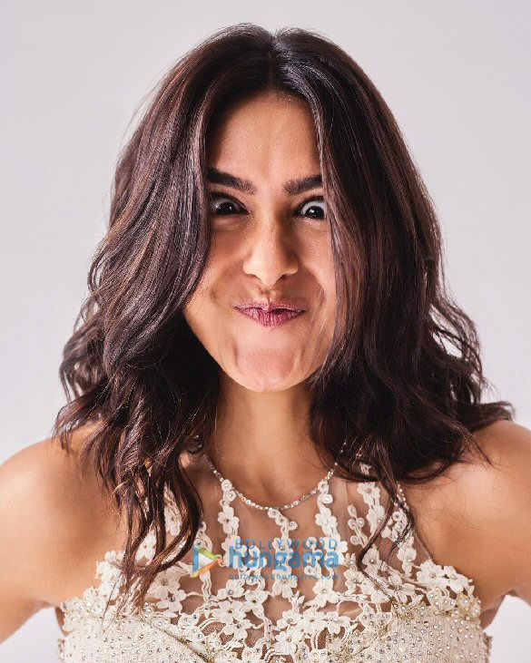 mrunal thakur 3 61
