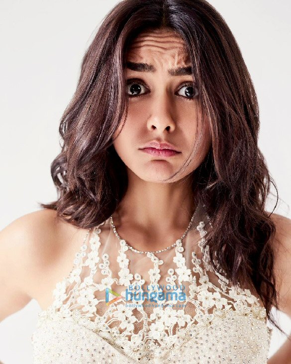 mrunal thakur 5 21